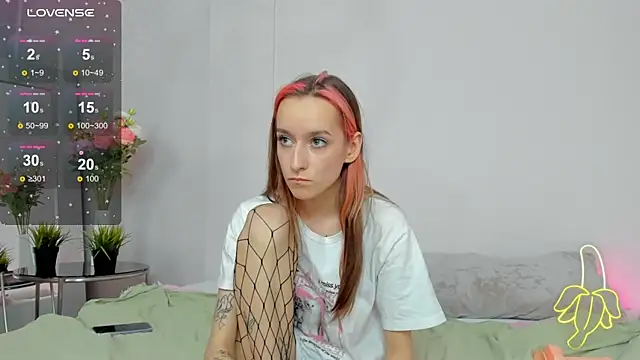 Snapshot of Doris_Scott chatting on 02.08.25 Doris Scott online show from 02.08.25