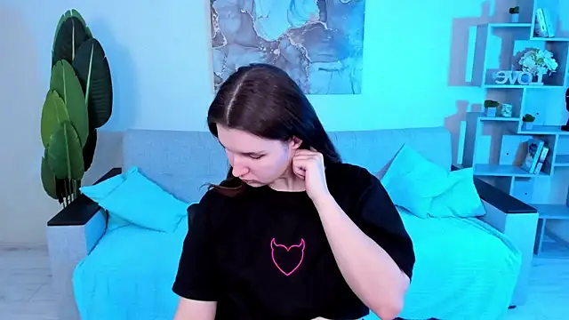 BonneyLove online show from 01.21.25