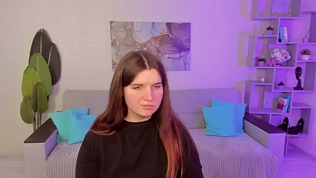 BonneyLove online show from 12.15.25