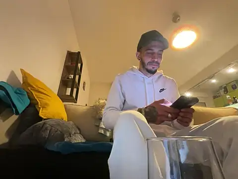 Rebeu313 online show from 01.16.25