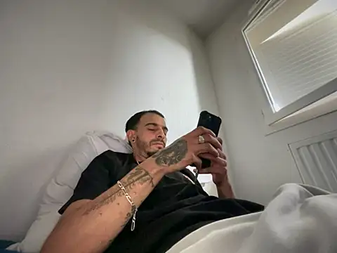 Rebeu313 online show from 10.03.25