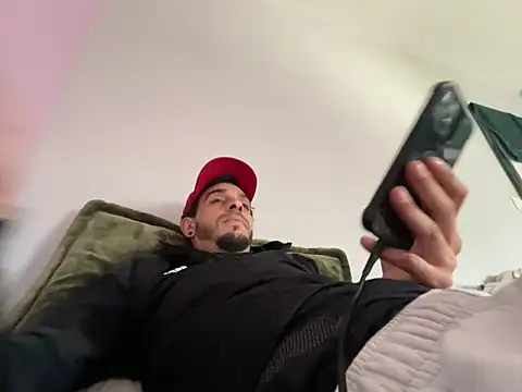 Rebeu313 online show from 03.08.26