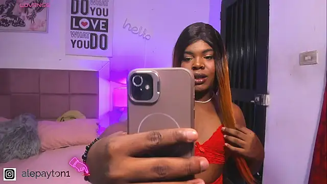 Snapshot of Alexa_paytom1 chatting on 10.21.25 Alexa paytom1 online show from 10.21.25