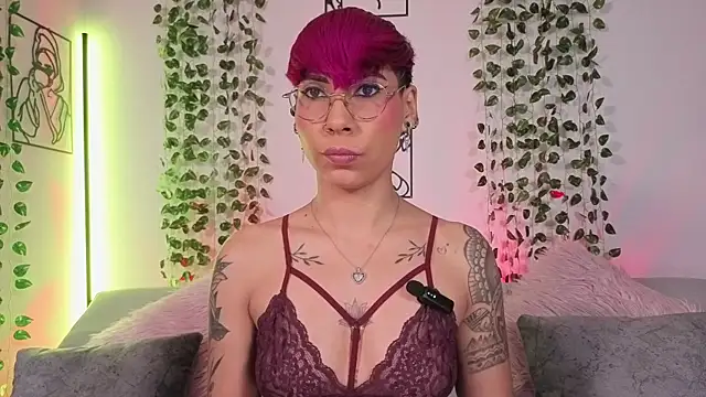 MiaMorgan  online show from 04.15.26