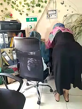 Snapshot of NAJWA-ARAB chatting on 12.26.24 NAJWA-ARAB online show from 12.26.24