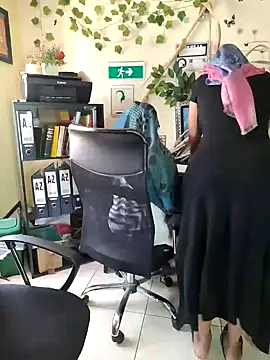 Snapshot of NAJWA-ARAB chatting on 01.21.25 NAJWA-ARAB online show from 01.21.25