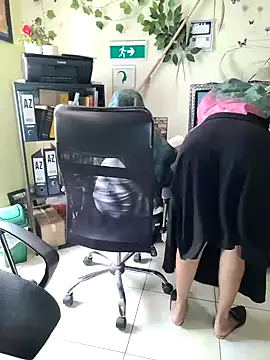 Snapshot of NAJWA-ARAB chatting on 02.04.25 NAJWA-ARAB online show from 02.04.25