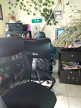 Snapshot of NAJWA-ARAB chatting on 03.17.25 NAJWA-ARAB online show from 03.17.25