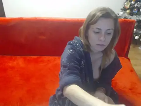 Snapshot of AngelAndDevil92 chatting on 12.08.24 AngelAndDevil92 online show from 12.08.24