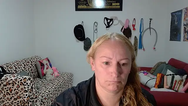 emperabigbootybigass online show from 03.25.26