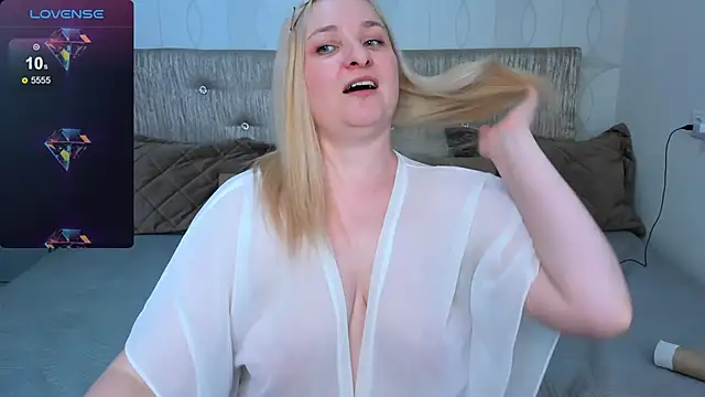 AnnaXCherri online show from 02.28.25