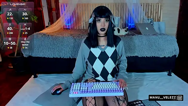 Manu Velez online show from 11.27.25