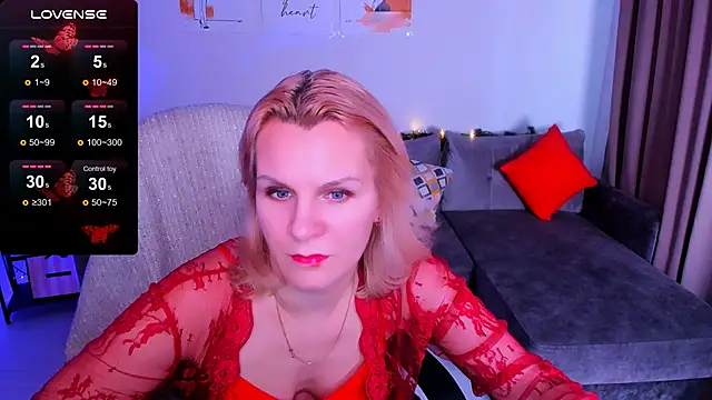 Louisa Bay online show from 01.17.25