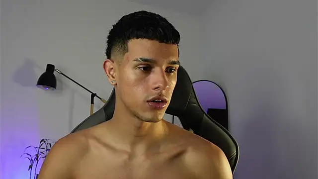 Snapshot of Busterspinter chatting on 07.19.26 Busterspinter online show from 07.19.26