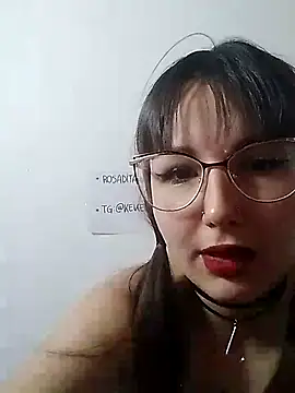 Snapshot of rosaditapussy chatting on 03.18.25 rosaditapussy online show from 03.18.25