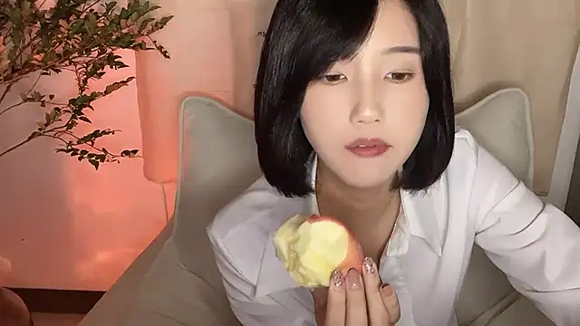 Snapshot of Arrebo1 chatting on 12.03.24 Arrebo1 online show from 12.03.24