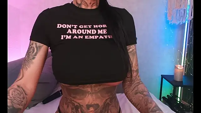 MeganWitch online show from 02.05.25