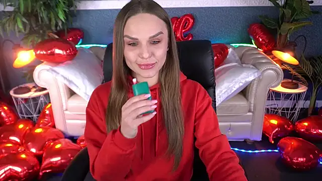 KiraGrayy online show from 02.18.26