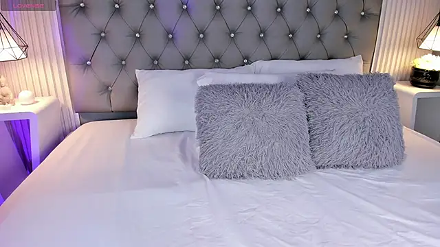 VioletthaRous online show from 03.05.26