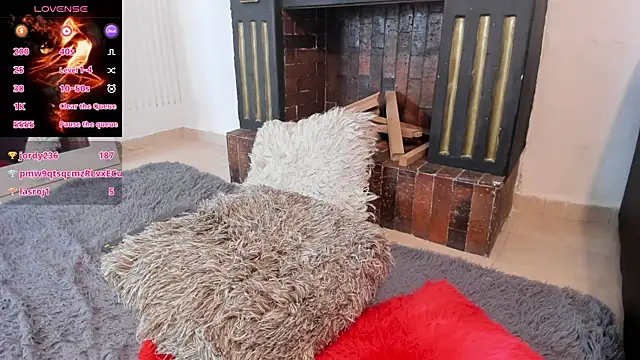 Snapshot of victoriajk chatting on 02.27.25 victoriajk online show from 02.27.25