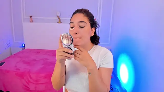 Snapshot of ScarlettWet9 chatting on 01.11.25 ScarlettWet9 online show from 01.11.25