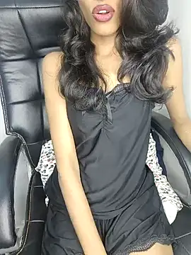 glam goddess online show from 12.24.24