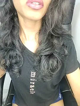 glam goddess online show from 01.26.25