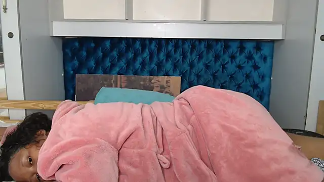 Zeeyonce696 online show from 12.02.24