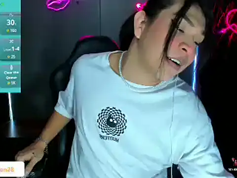 Snapshot of miavalentinaaa chatting on 01.25.25 miavalentinaaa online show from 01.25.25