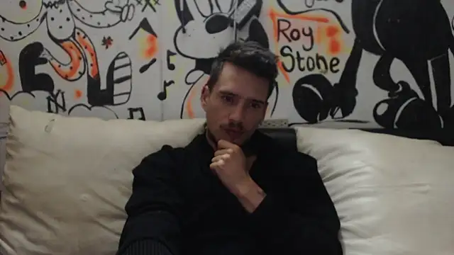 roystonee01 online show from 01.06.26