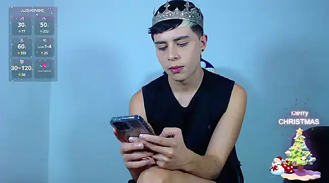 Snapshot of daniel_hot chatting on 12.10.24 daniel hot online show from 12.10.24