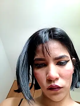 Snapshot of misskitty19-01 chatting on 02.18.25 misskitty19-01 online show from 02.18.25