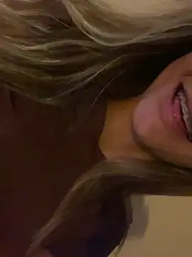 Carolinen online show from 04.06.26