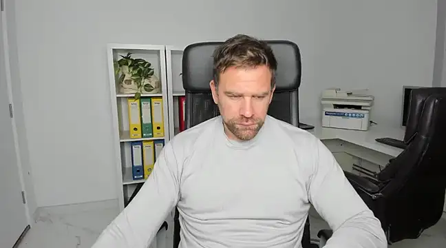 Snapshot of John-E-Dough chatting on 12.02.24 John-E-Dough online show from 12.02.24