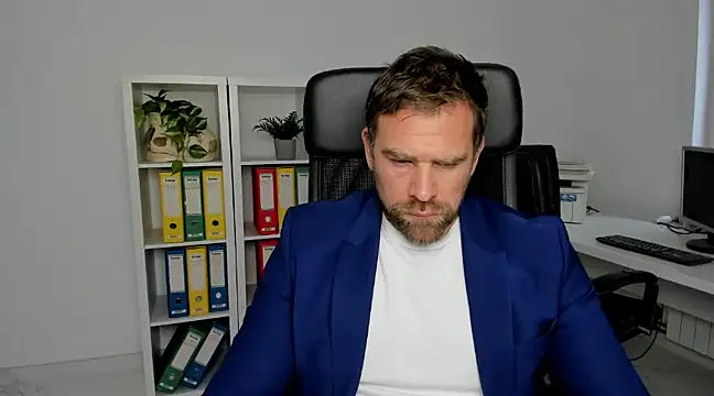 Snapshot of John-E-Dough chatting on 12.12.24 John-E-Dough online show from 12.12.24