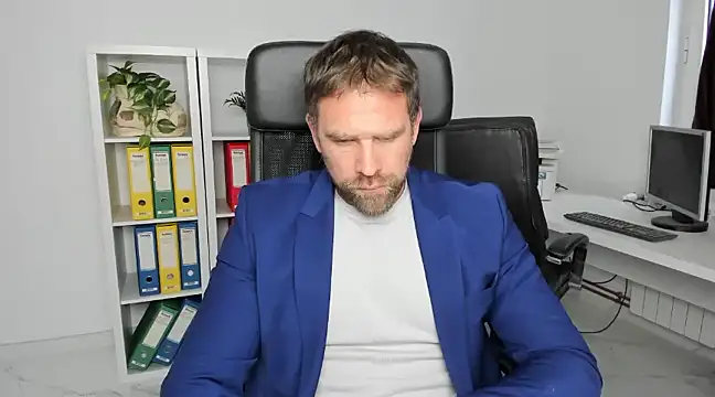 Snapshot of John-E-Dough chatting on 12.13.24 John-E-Dough online show from 12.13.24