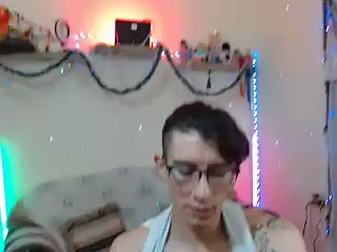 Snapshot of Yedrix chatting on 12.04.24 Yedrix online show from 12.04.24