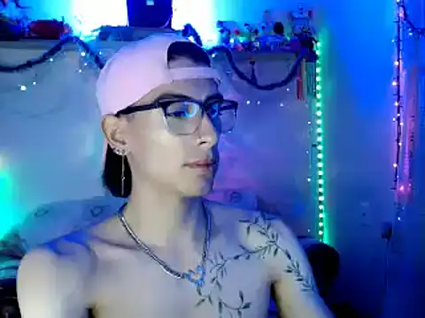 Snapshot of Yedrix chatting on 12.06.24 Yedrix online show from 12.06.24