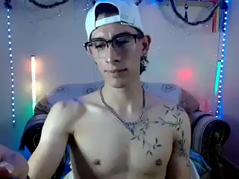 Snapshot of Yedrix chatting on 12.06.24 Yedrix online show from 12.06.24