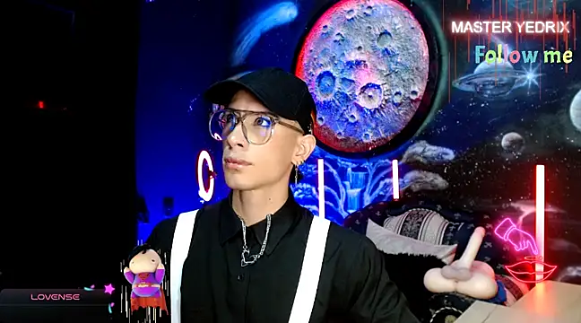 Snapshot of Yedrix chatting on 02.22.25 Yedrix online show from 02.22.25