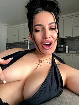 Snapshot of melissablack chatting on 01.14.26 melissablack online show from 01.14.26