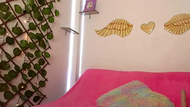 littleayshel online show from 09.19.25