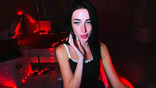 Snapshot of lovely_desire chatting on 09.17.25 lovely desire online show from 09.17.25