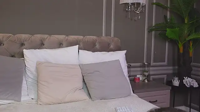 AnnieStylesx online show from 12.22.24