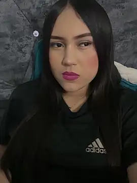 Snapshot of YuliiCamm chatting on 01.25.25 YuliiCamm online show from 01.25.25