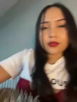 Snapshot of YuliiCamm chatting on 02.15.25 YuliiCamm online show from 02.15.25