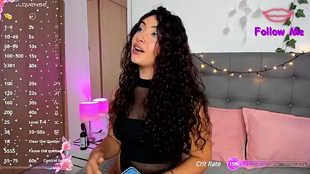 Snapshot of charlotte_james0 chatting on 12.30.24 charlotte james0 online show from 12.30.24