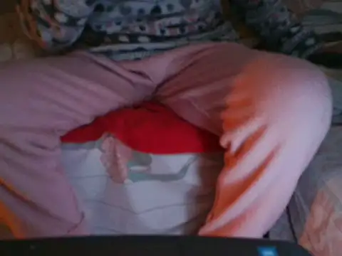 Snapshot of VeneRed chatting on 11.13.25 VeneRed online show from 11.13.25