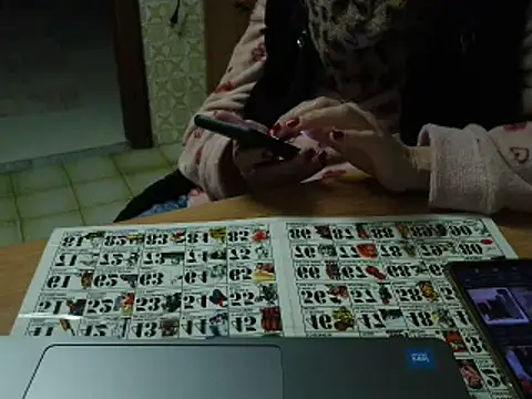 Snapshot of VeneRed chatting on 11.17.25 VeneRed online show from 11.17.25