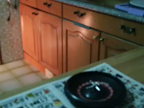 Snapshot of VeneRed chatting on 11.19.25 VeneRed online show from 11.19.25